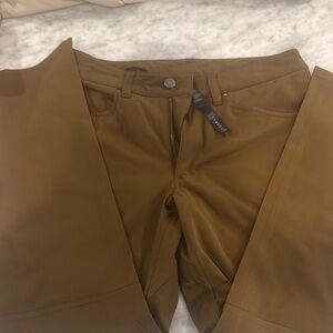 Lululemon Commission Classic Tapered Golf Pant